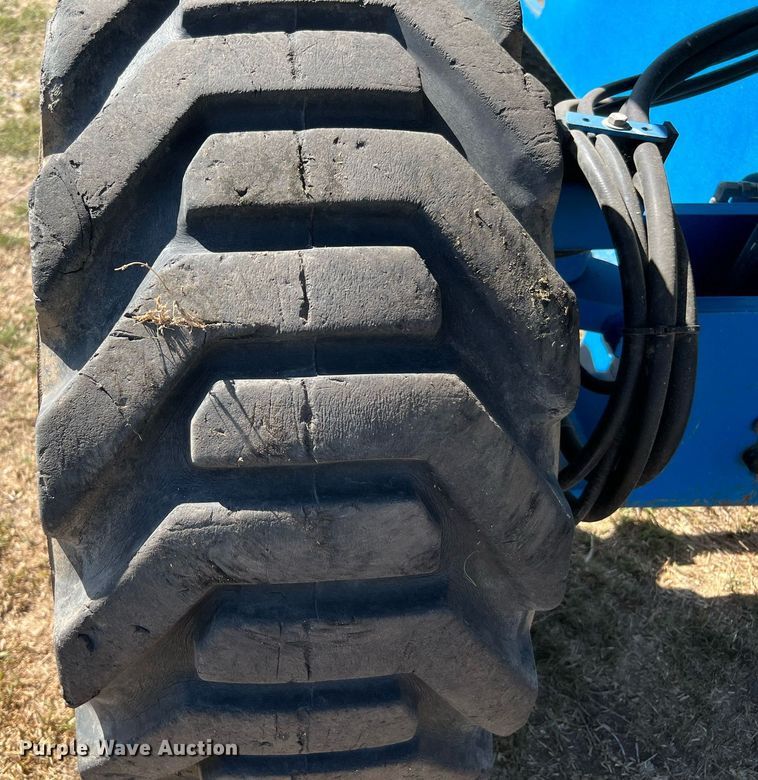 image for item DQ2170 2014 Genie S-65  boom lift