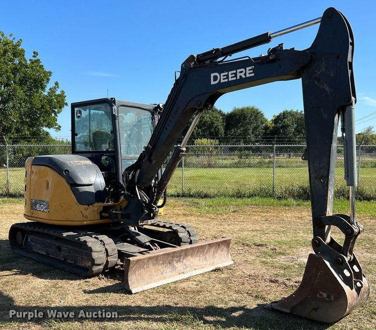 image for item DQ2171 2016 John Deere 60G  mini excavator