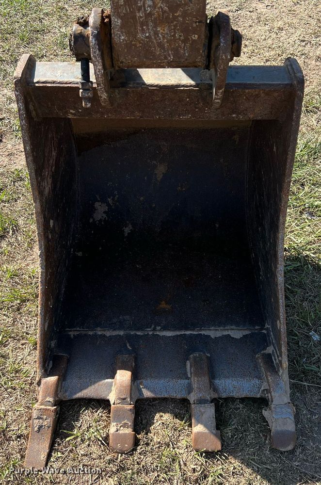 image for item DQ2171 2016 John Deere 60G  mini excavator