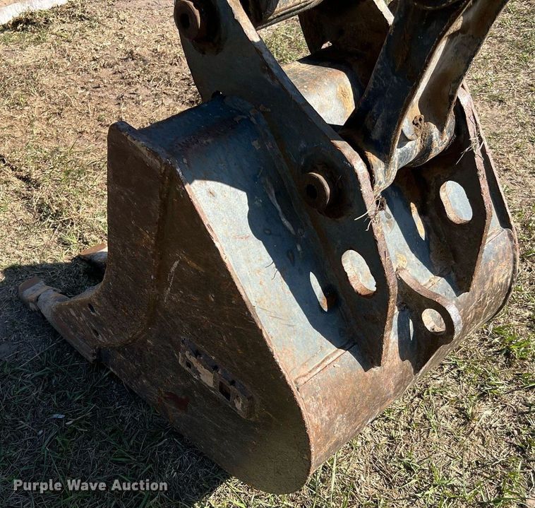 image for item DQ2171 2016 John Deere 60G  mini excavator