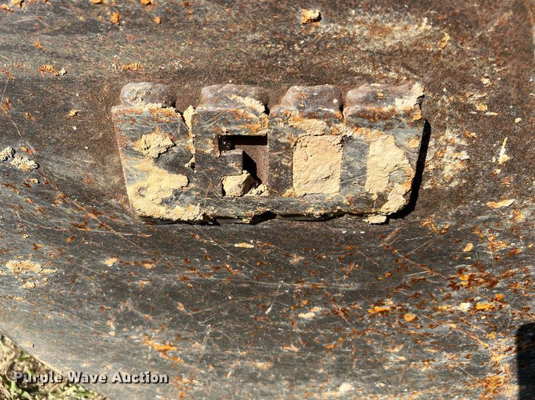 image for item DQ2171 2016 John Deere 60G  mini excavator