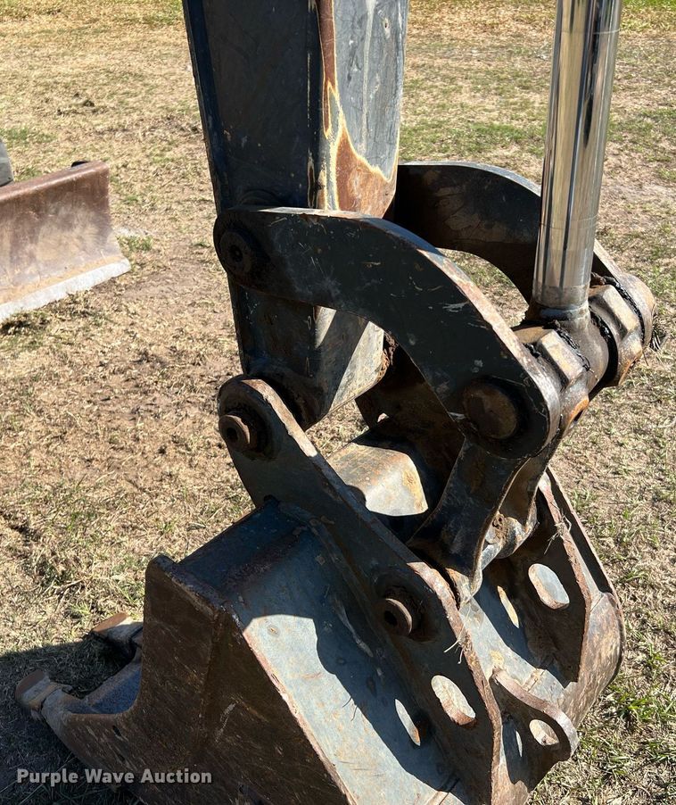 image for item DQ2171 2016 John Deere 60G  mini excavator