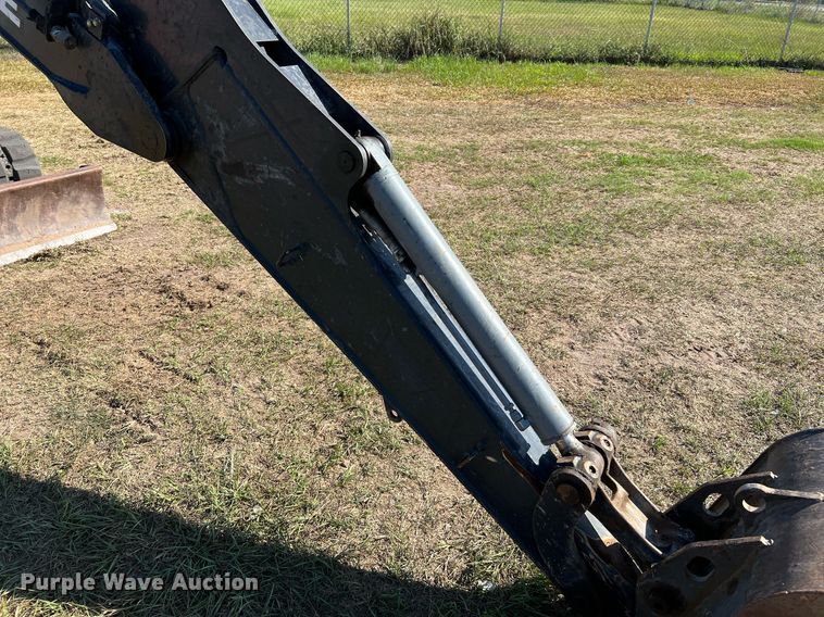 image for item DQ2171 2016 John Deere 60G  mini excavator