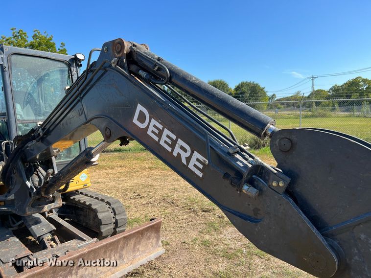 image for item DQ2171 2016 John Deere 60G  mini excavator
