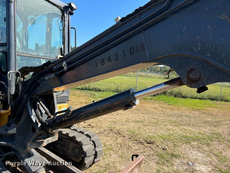 image for item DQ2171 2016 John Deere 60G  mini excavator