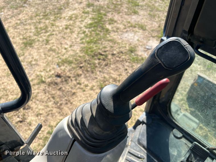 image for item DQ2171 2016 John Deere 60G  mini excavator