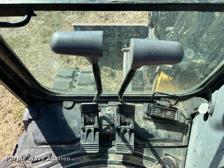 image for item DQ2171 2016 John Deere 60G  mini excavator