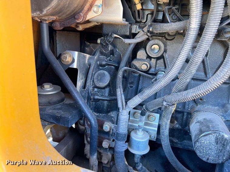 image for item DQ2171 2016 John Deere 60G  mini excavator