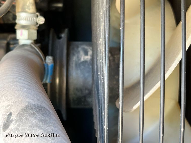 image for item DQ2171 2016 John Deere 60G  mini excavator