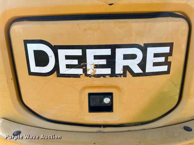 image for item DQ2171 2016 John Deere 60G  mini excavator