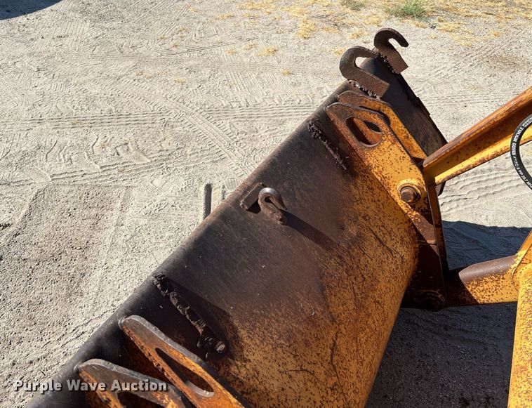 image for item DQ2172 1989 Case 580K  backhoe