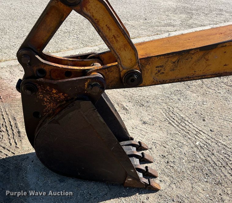 image for item DQ2172 1989 Case 580K  backhoe