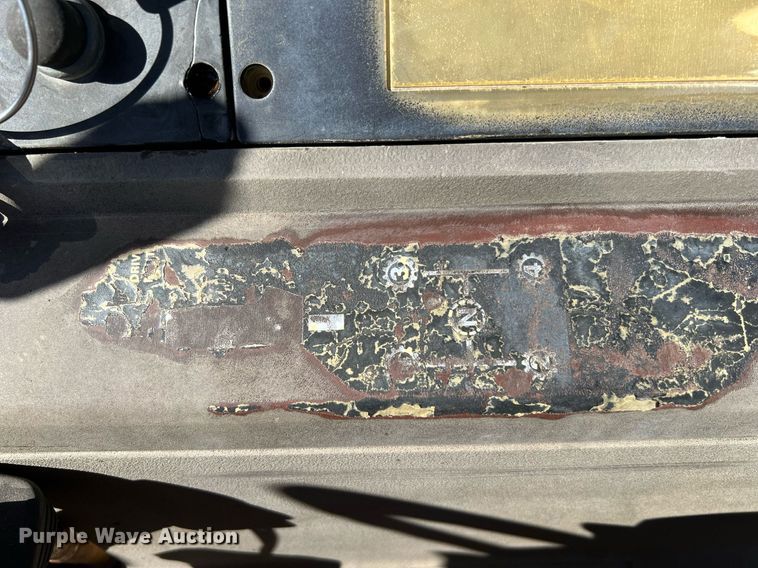 image for item DQ2172 1989 Case 580K  backhoe