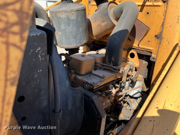 image for item DQ2172 1989 Case 580K  backhoe