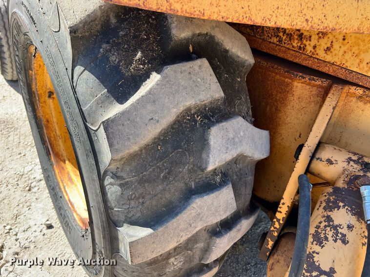 image for item DQ2172 1989 Case 580K  backhoe