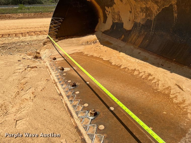 image for item DQ2179 2013 Caterpillar 966K  wheel loader