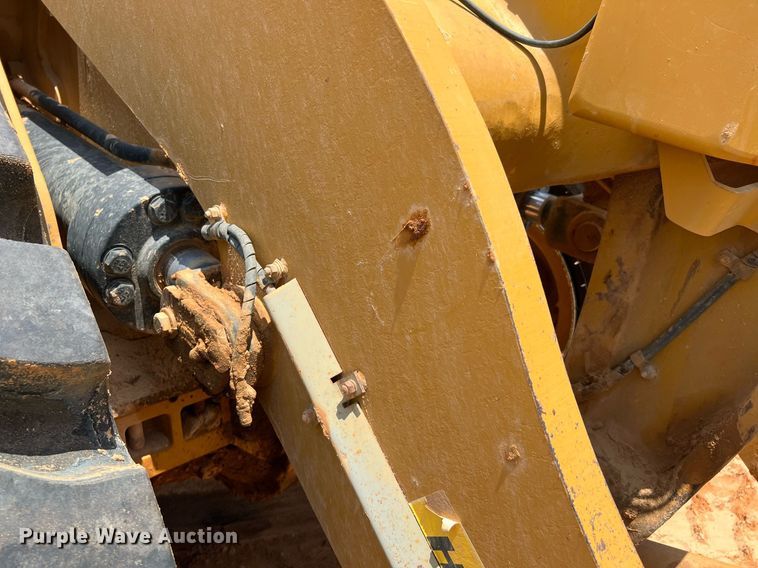 image for item DQ2179 2013 Caterpillar 966K  wheel loader