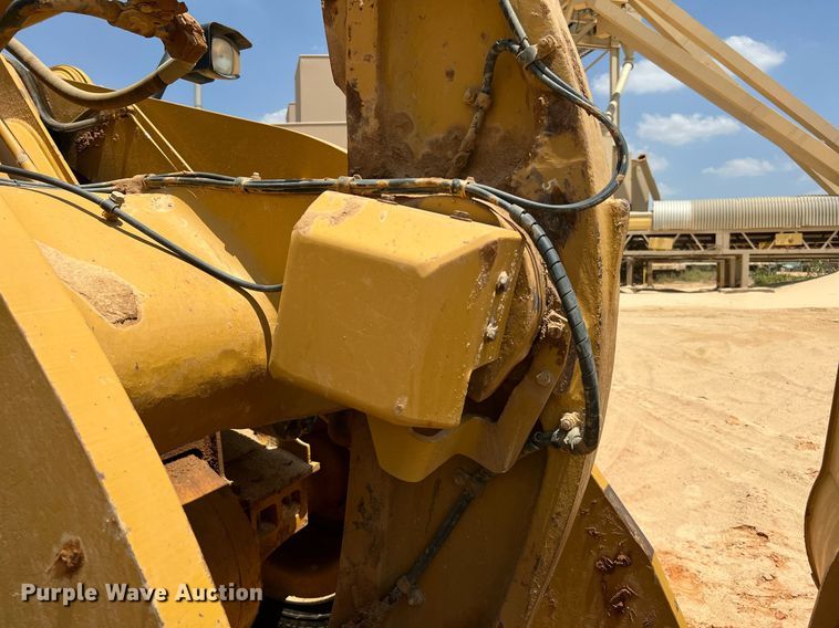 image for item DQ2179 2013 Caterpillar 966K  wheel loader