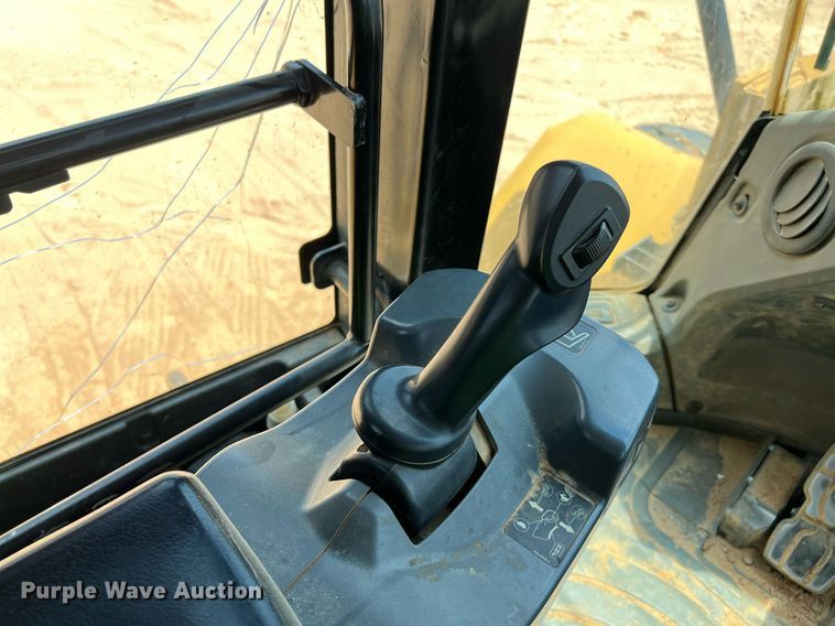 image for item DQ2179 2013 Caterpillar 966K  wheel loader
