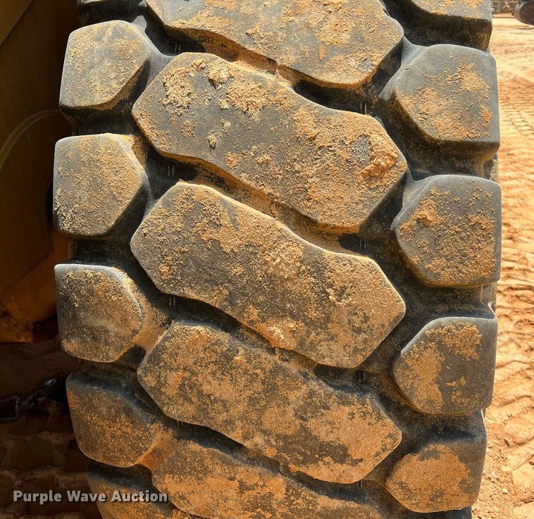 image for item DQ2179 2013 Caterpillar 966K  wheel loader