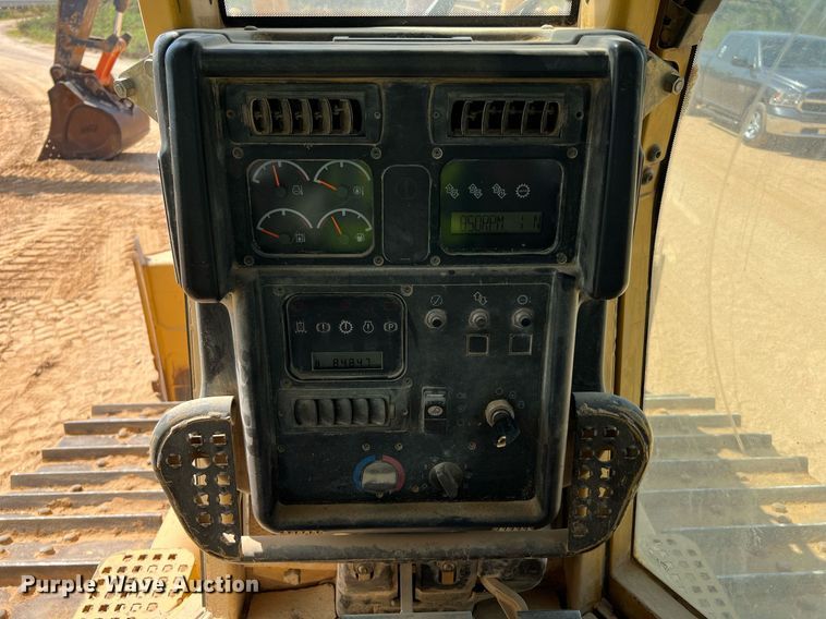 image for item DQ2182 2005 Caterpillar D6N XL  dozer