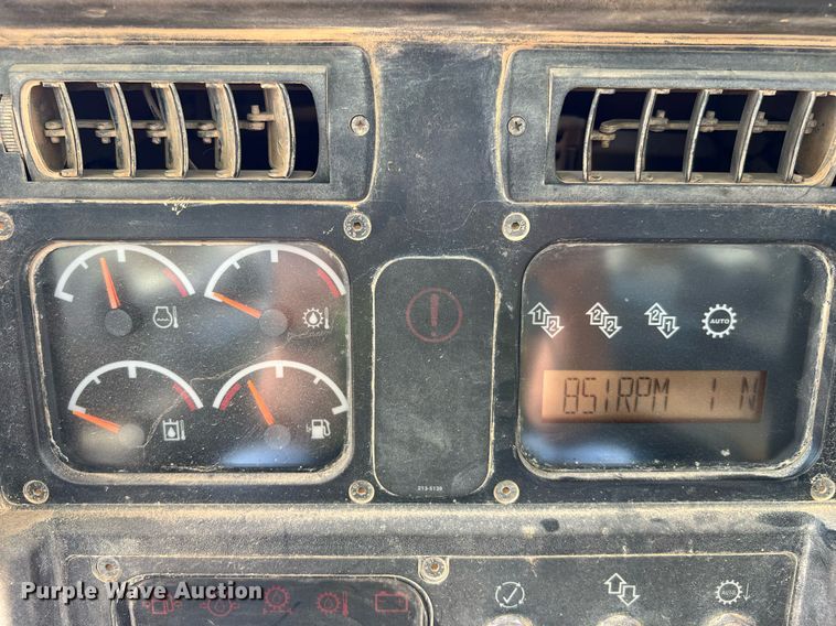 image for item DQ2182 2005 Caterpillar D6N XL  dozer