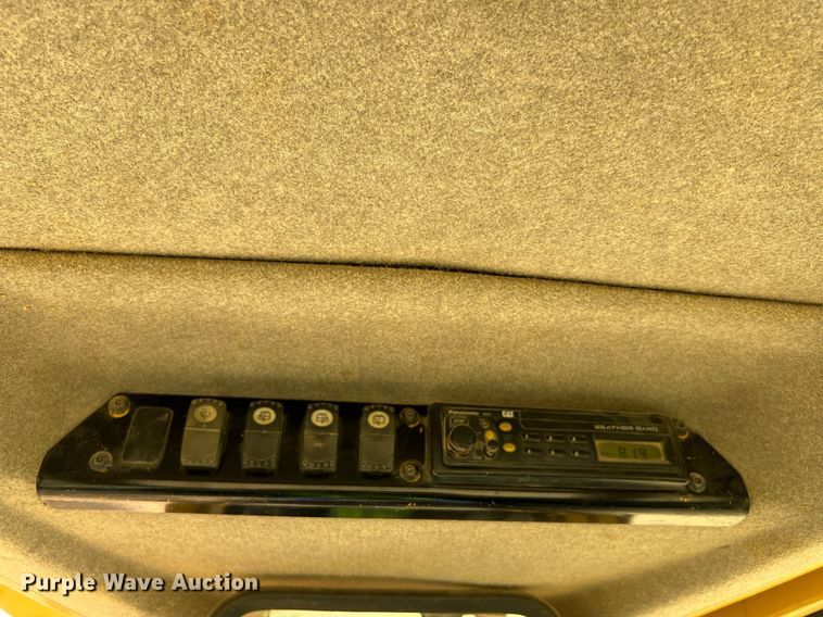 image for item DQ2182 2005 Caterpillar D6N XL  dozer