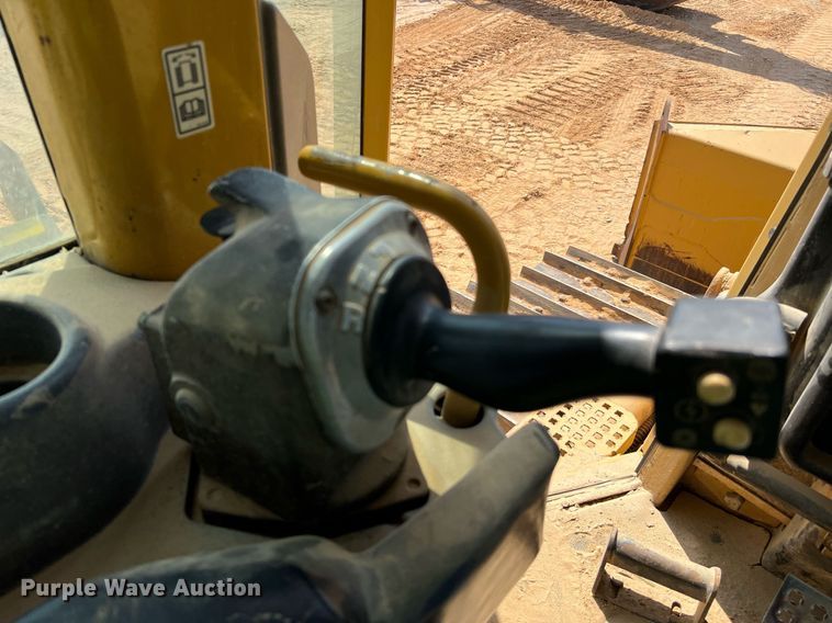 image for item DQ2182 2005 Caterpillar D6N XL  dozer