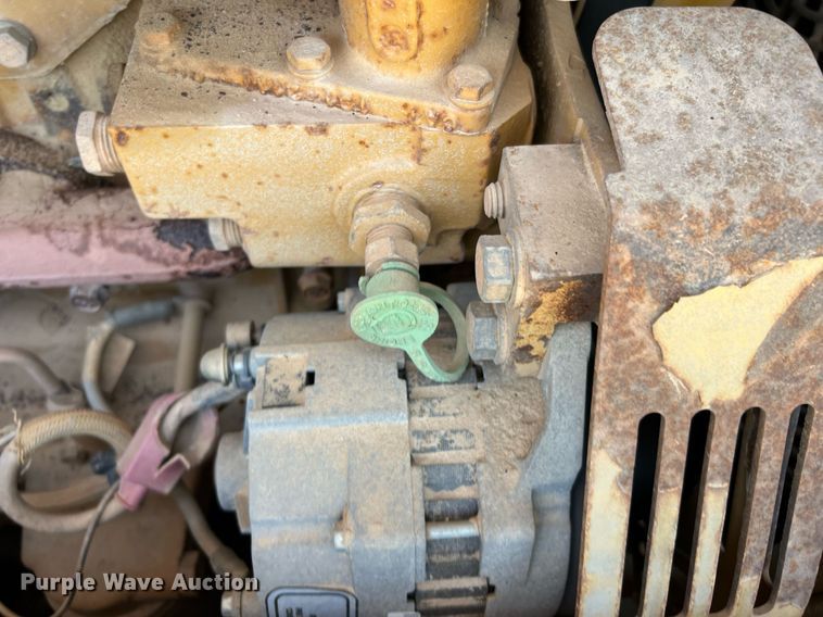 image for item DQ2182 2005 Caterpillar D6N XL  dozer