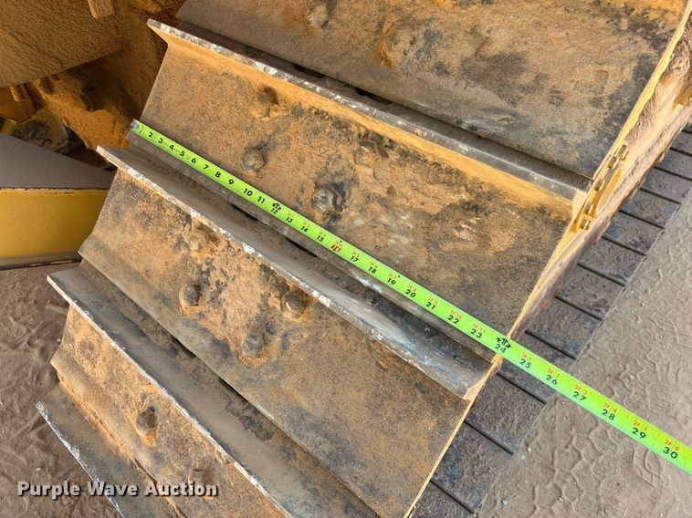 image for item DQ2182 2005 Caterpillar D6N XL  dozer