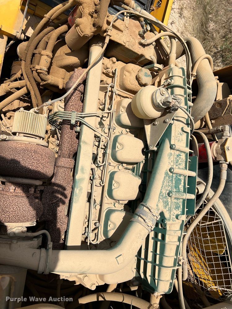 image for item DQ2183 2000 Volvo A35C  water wagon