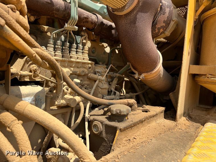 image for item DQ2183 2000 Volvo A35C  water wagon