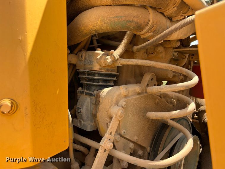 image for item DQ2183 2000 Volvo A35C  water wagon