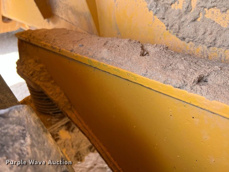 image for item DQ2183 2000 Volvo A35C  water wagon