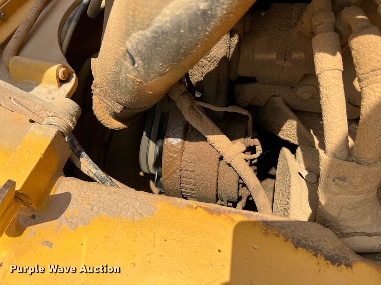 image for item DQ2183 2000 Volvo A35C  water wagon