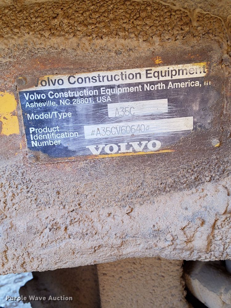 image for item DQ2183 2000 Volvo A35C  water wagon