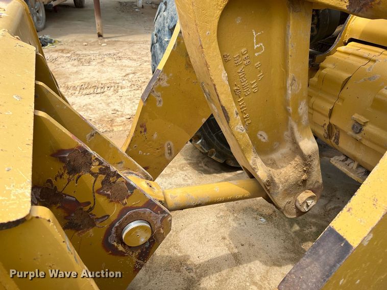 image for item DQ2186 2015 Caterpillar 966M  wheel loader