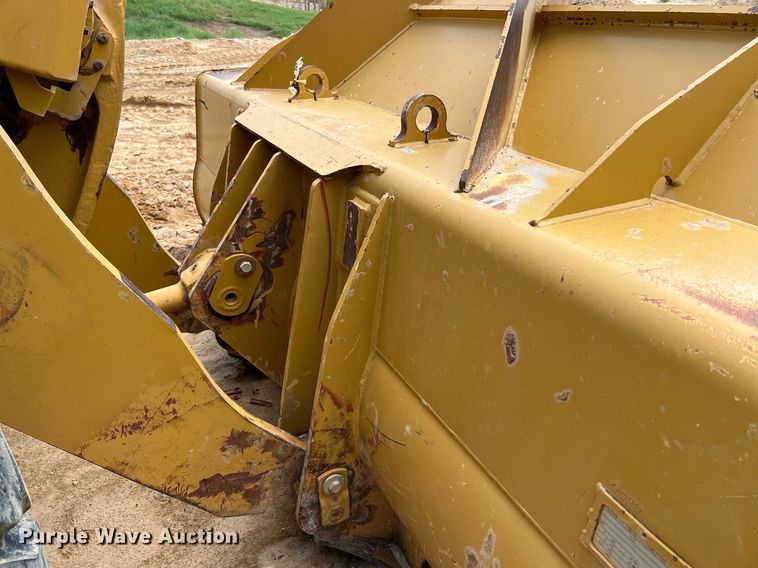 image for item DQ2186 2015 Caterpillar 966M  wheel loader