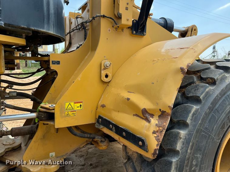 image for item DQ2186 2015 Caterpillar 966M  wheel loader