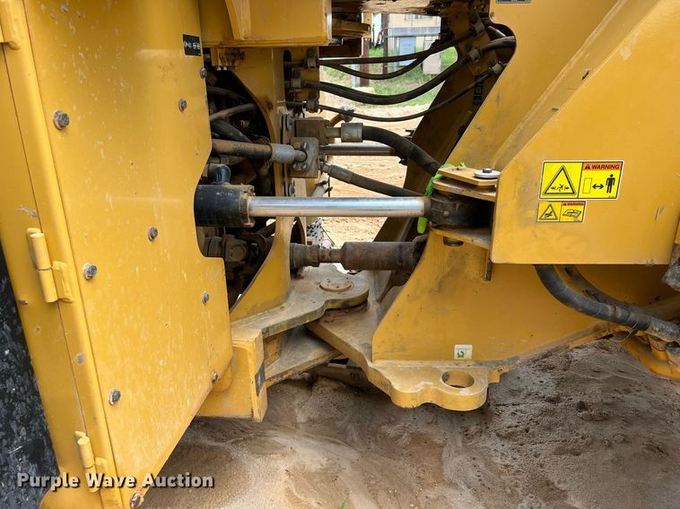 image for item DQ2186 2015 Caterpillar 966M  wheel loader