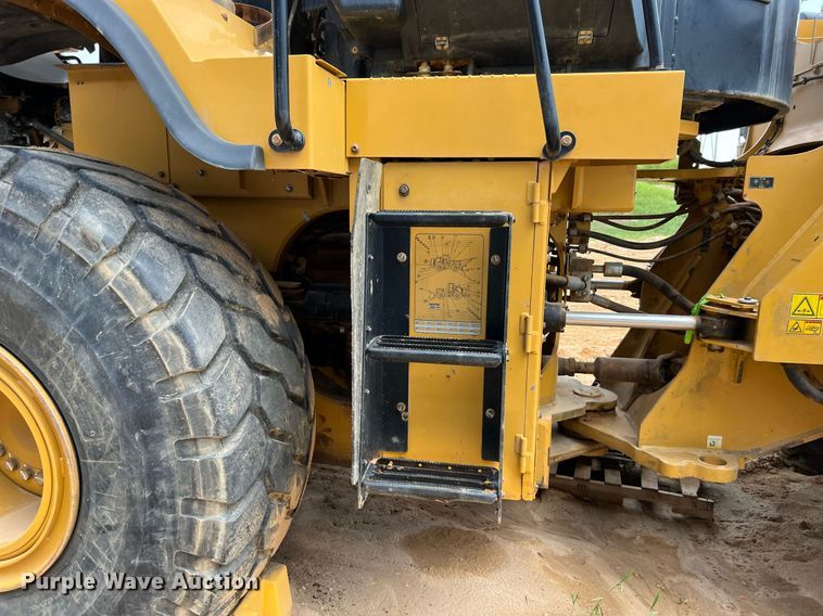 image for item DQ2186 2015 Caterpillar 966M  wheel loader