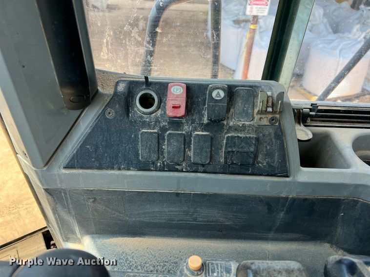 image for item DQ2186 2015 Caterpillar 966M  wheel loader