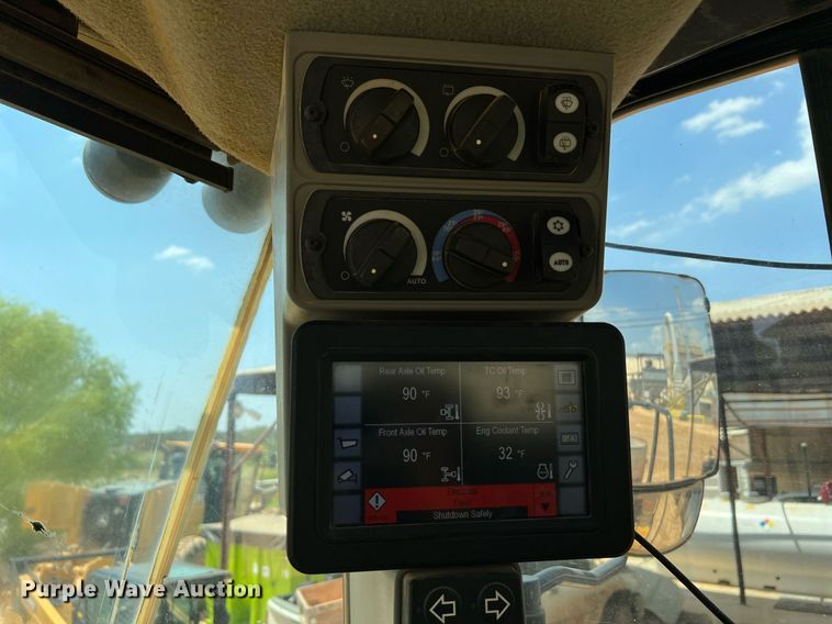 image for item DQ2186 2015 Caterpillar 966M  wheel loader
