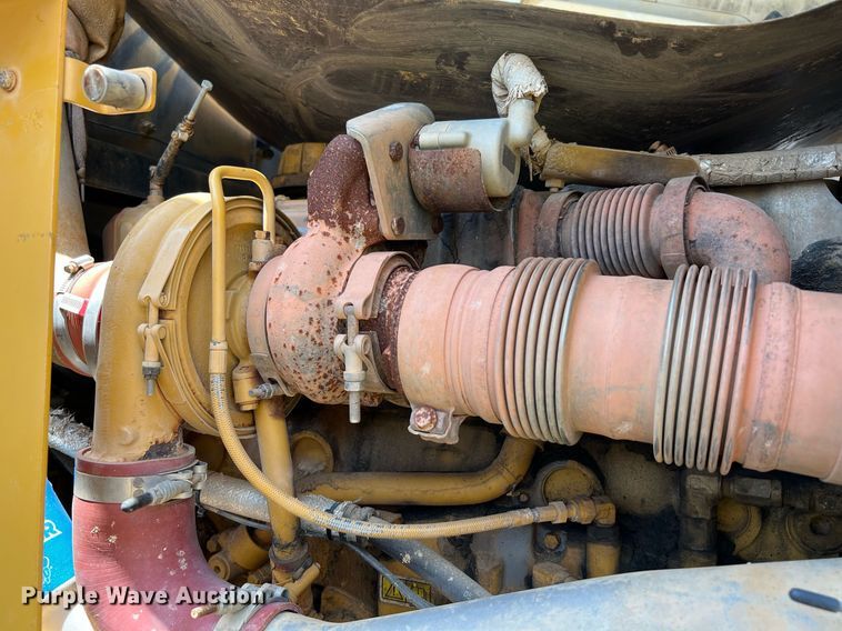 image for item DQ2186 2015 Caterpillar 966M  wheel loader