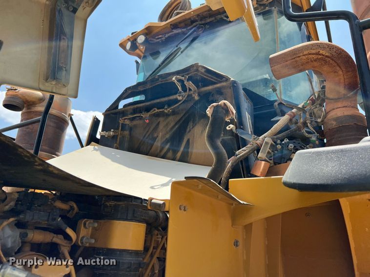 image for item DQ2186 2015 Caterpillar 966M  wheel loader