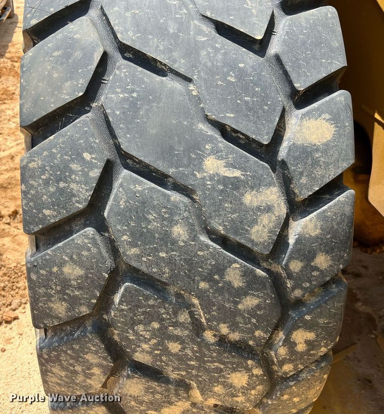 image for item DQ2186 2015 Caterpillar 966M  wheel loader