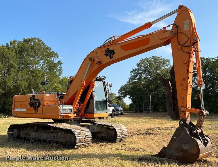 image for item DQ2187 2011 Doosan DX225LC  excavator
