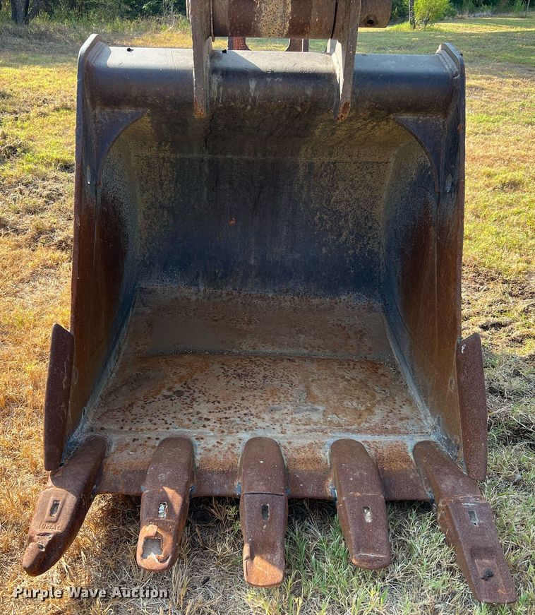 image for item DQ2187 2011 Doosan DX225LC  excavator