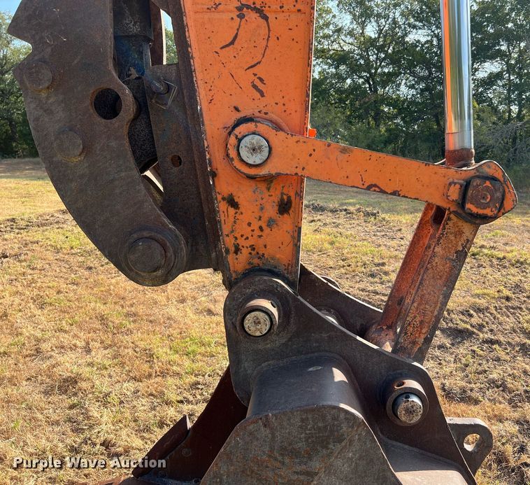 image for item DQ2187 2011 Doosan DX225LC  excavator