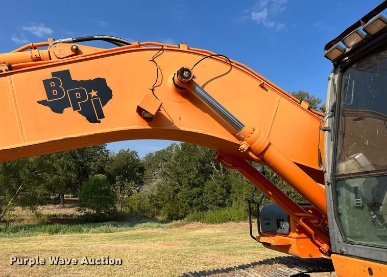 image for item DQ2187 2011 Doosan DX225LC  excavator